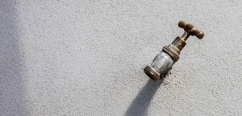 banner-plumbing-26-tap-sideways