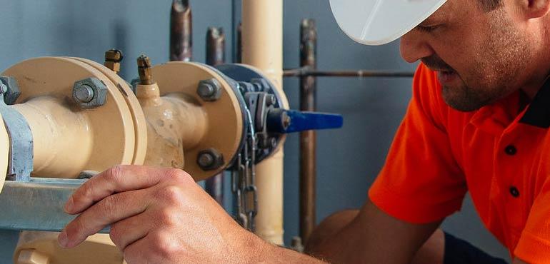 banner-plumbing-4-close-adjust