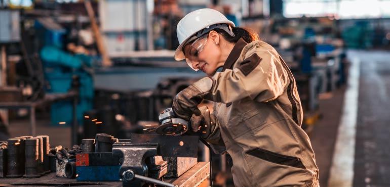banner-complaints-14-women-grinding-sparks