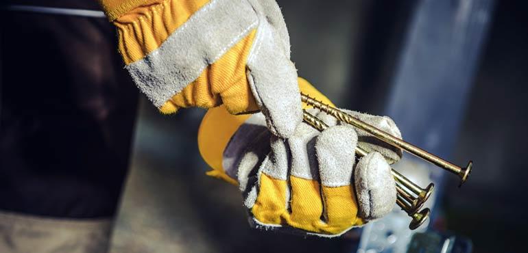banner-compliance-8-gloved-hand-screws