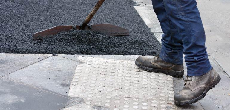 banner-licence-31-pushing-asphalt